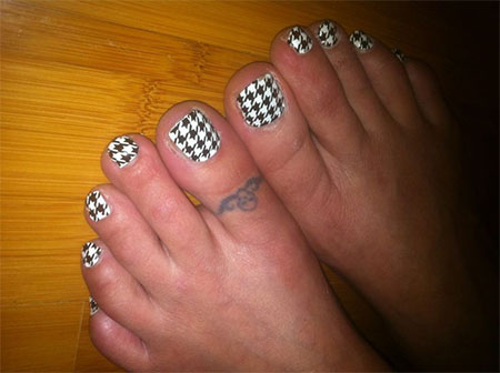New-Houndstooth-Toe-Nail-Art-Designs-Ideas-Trends-Stickers-Wraps-2014-3