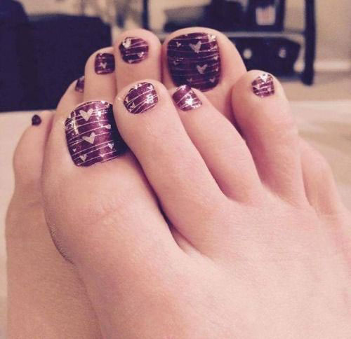 12-Valentines-Day-Toe-Nail-Art-Designs-Ideas-Trends-Stickers-2015-12