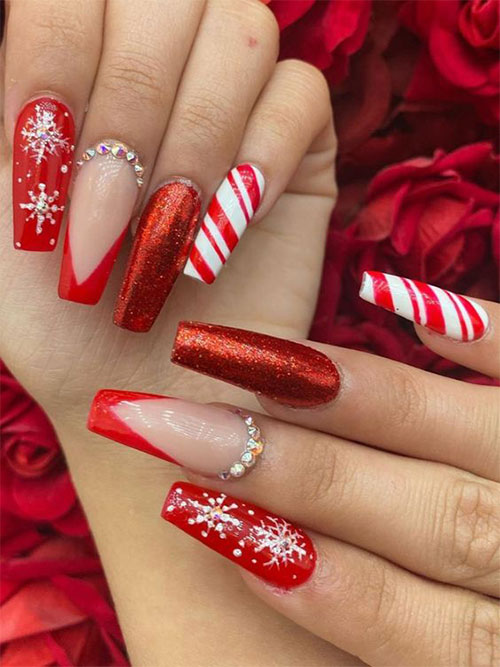 Winter-Christmas-Coffin-Nail-Art-Designs-Perfect-For-The-Holidays-2021-13