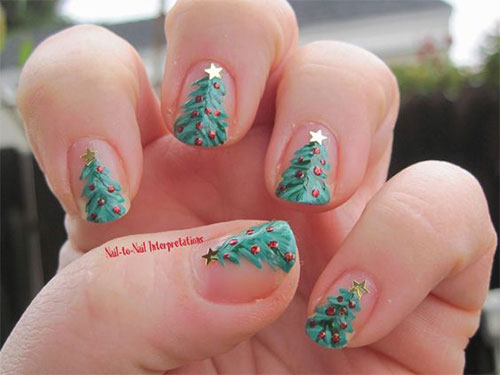 Christmas-Tree-Nail-Art-Ideas-2021-Festive-Nails-3