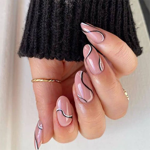 Abstract-Nail-Art-Designs-To-Inspire-Your-Next-Manicure-9