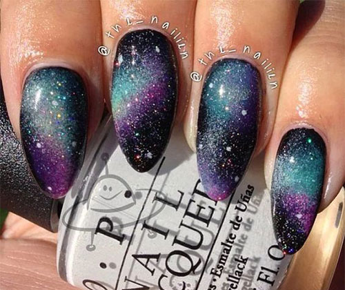 Galaxy-Nail-Art-Trends-For-Your-Next-Manicure-6