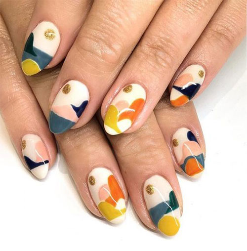 15-Eye-Catching-Spring-Abstract-Nail-Art-Ideas-2022-13