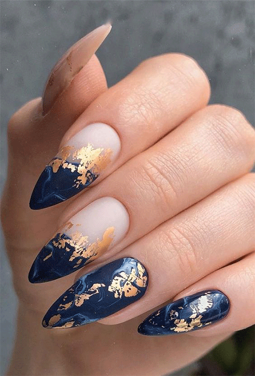 18-Incredible-Foil-Nail-Art-Designs-2022-That-Are-Mind-Blowing-15