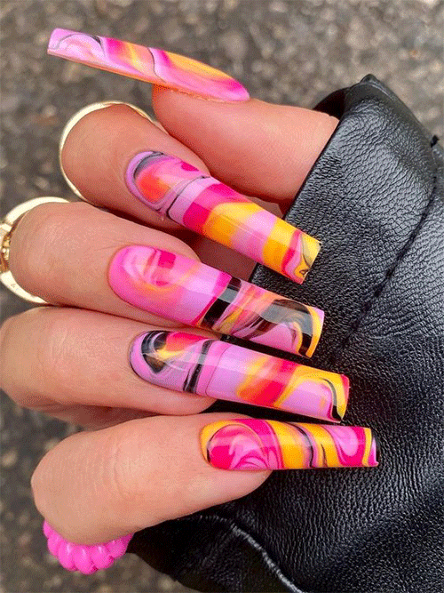 18-Trendy-Marble-Nail-Designs-That-Would-Be-Perfect-For-Summer-2022-12