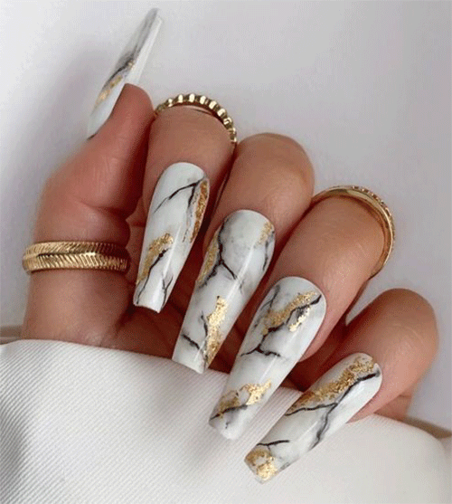 18-Trendy-Marble-Nail-Designs-That-Would-Be-Perfect-For-Summer-2022-16
