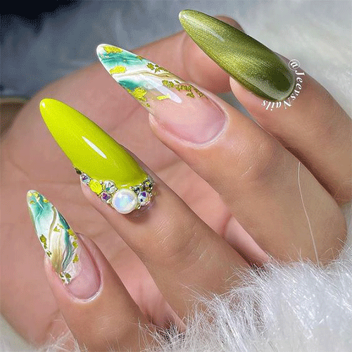 18-Trendy-Marble-Nail-Designs-That-Would-Be-Perfect-For-Summer-2022-18