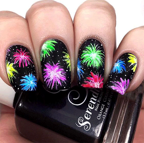4th-of-July-Fireworks-Inspired-Nail-Art-Designs-2022-11