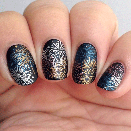 4th-of-July-Fireworks-Inspired-Nail-Art-Designs-2022-2