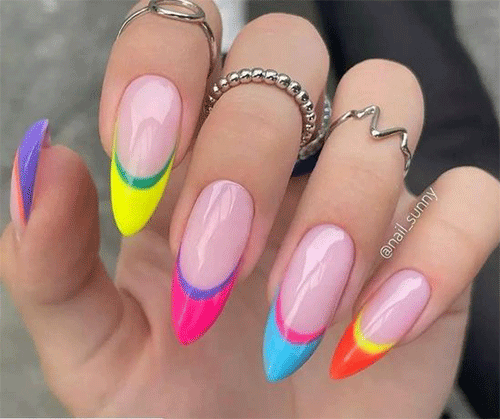 The-12-Best-Rainbow-French-Tip-Nail-Art-Ideas-4