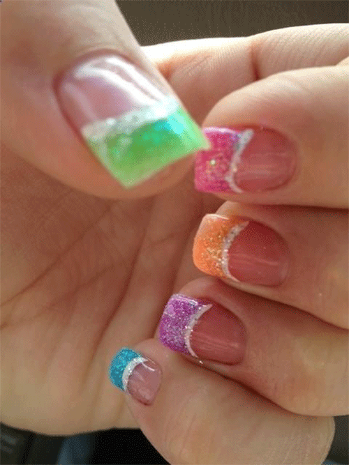 The-12-Best-Rainbow-French-Tip-Nail-Art-Ideas-9