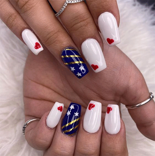 The-4th-Of-July-Coffin-Shape-Nails-You-Should-Try-10