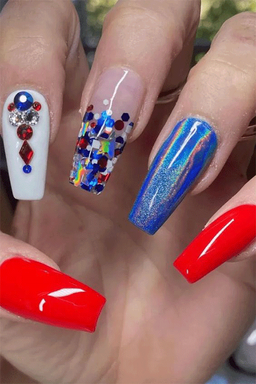 The-4th-Of-July-Coffin-Shape-Nails-You-Should-Try-3