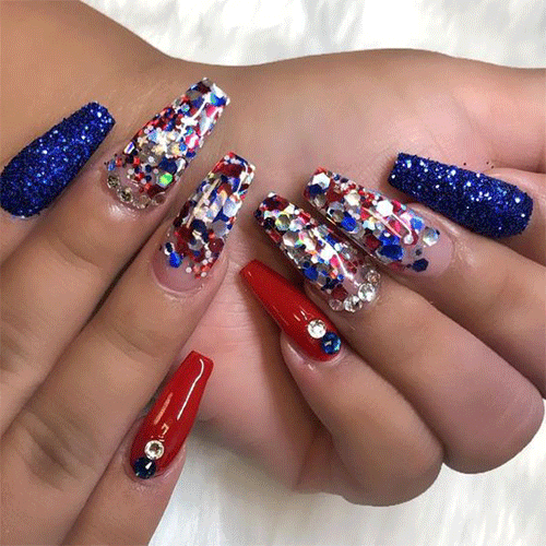 The-4th-Of-July-Coffin-Shape-Nails-You-Should-Try-4