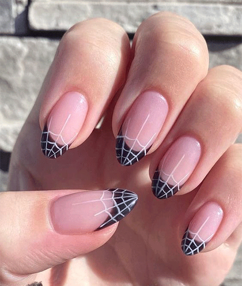 Get-In-The-Halloween-Spirit-With-These-Almond-Shape-Nails-2