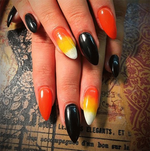Get-In-The-Halloween-Spirit-With-These-Almond-Shape-Nails-8