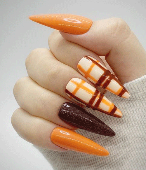 12-Cute-Thanksgiving-Acrylic-Nail-Art-Designs-To-Try-Now-7