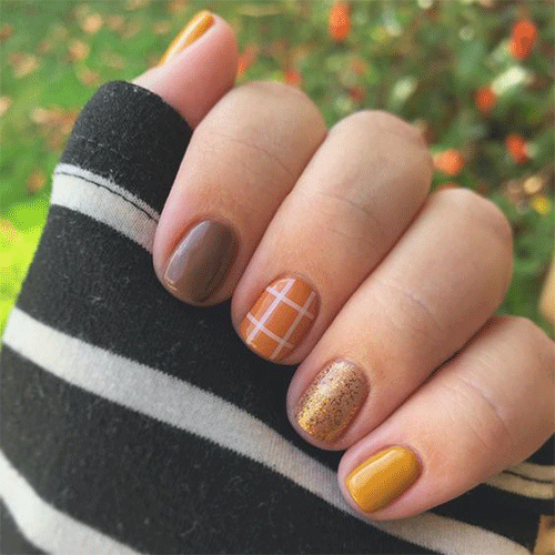 Amazing-Thanksgiving-Nail-Art-Ideas-For-This-Fall-15