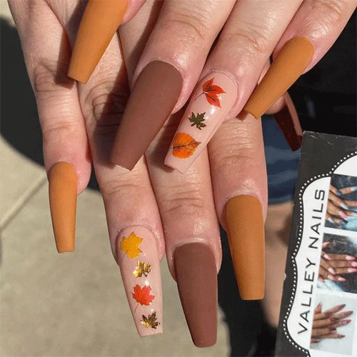 Thanksgiving-Coffin-Nail-Art-Designs-To-Try-This-Year-4