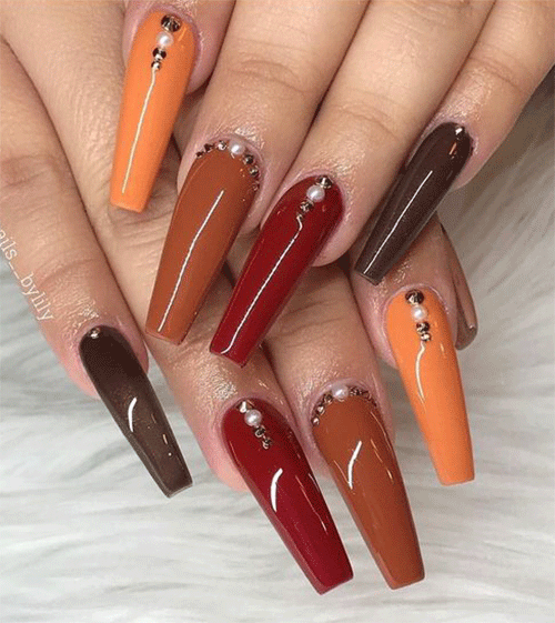 Thanksgiving-Coffin-Nail-Art-Designs-To-Try-This-Year-5