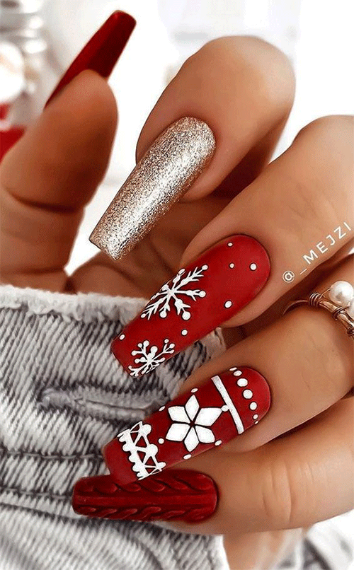 The-Best-Coffin-Nail-Art-Designs-For-Christmas-2022-6
