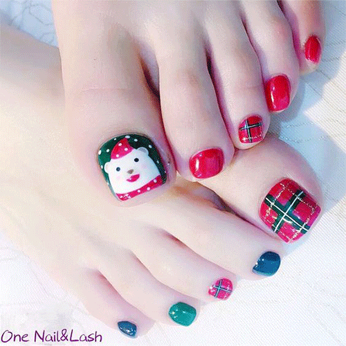 Easy-And-Totally-Cool-Toe-Nail-Art-Designs-To-Try-This-Holiday-Season-8