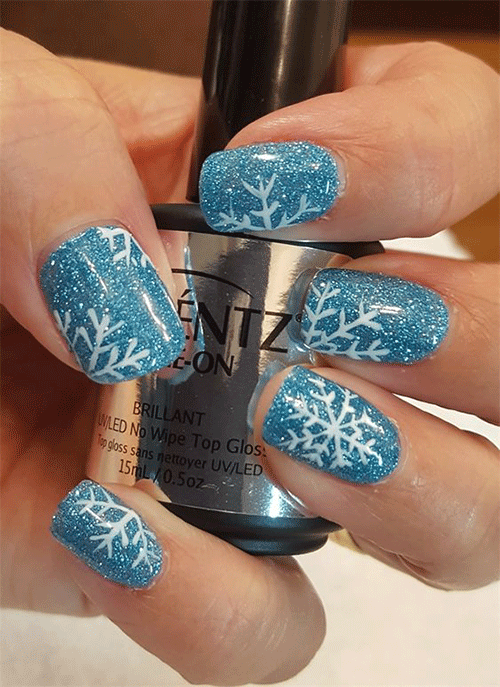 Unique-Snowflake-Nail-Art-Designs-For-The-Winter-Season-9