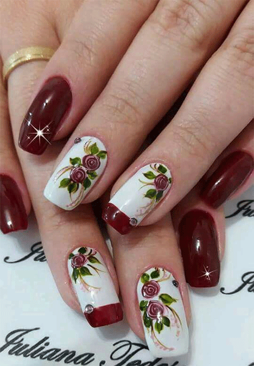 Christmas-Flower-Nail-Designs-For-2023-2
