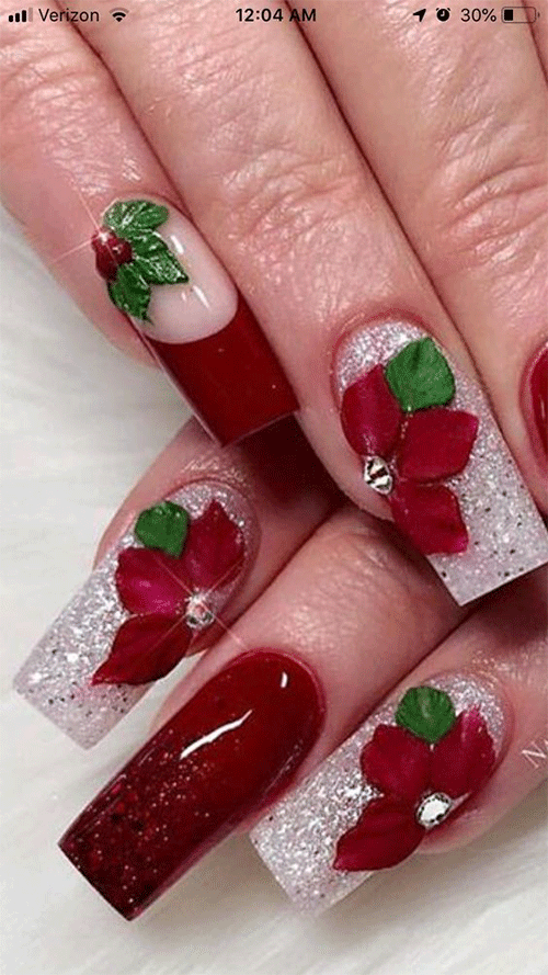 Christmas-Flower-Nail-Designs-For-2023-3