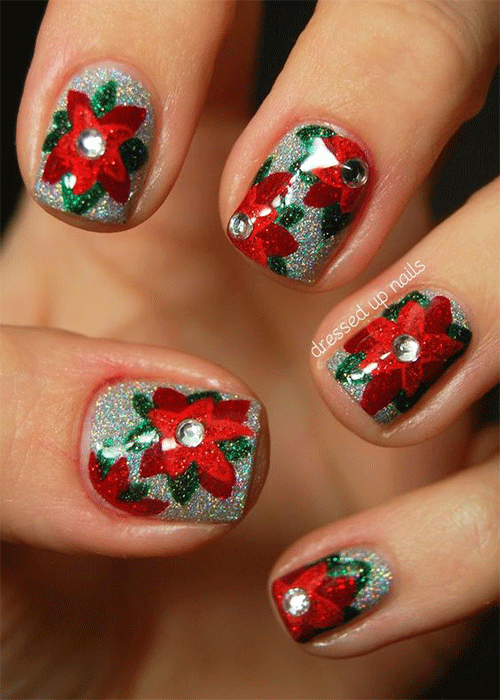 Christmas-Flower-Nail-Designs-For-2023-4