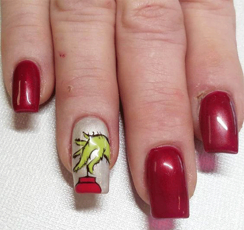 Go-Green-With-Grinch-Nail-Art-This-Christmas-2023-9